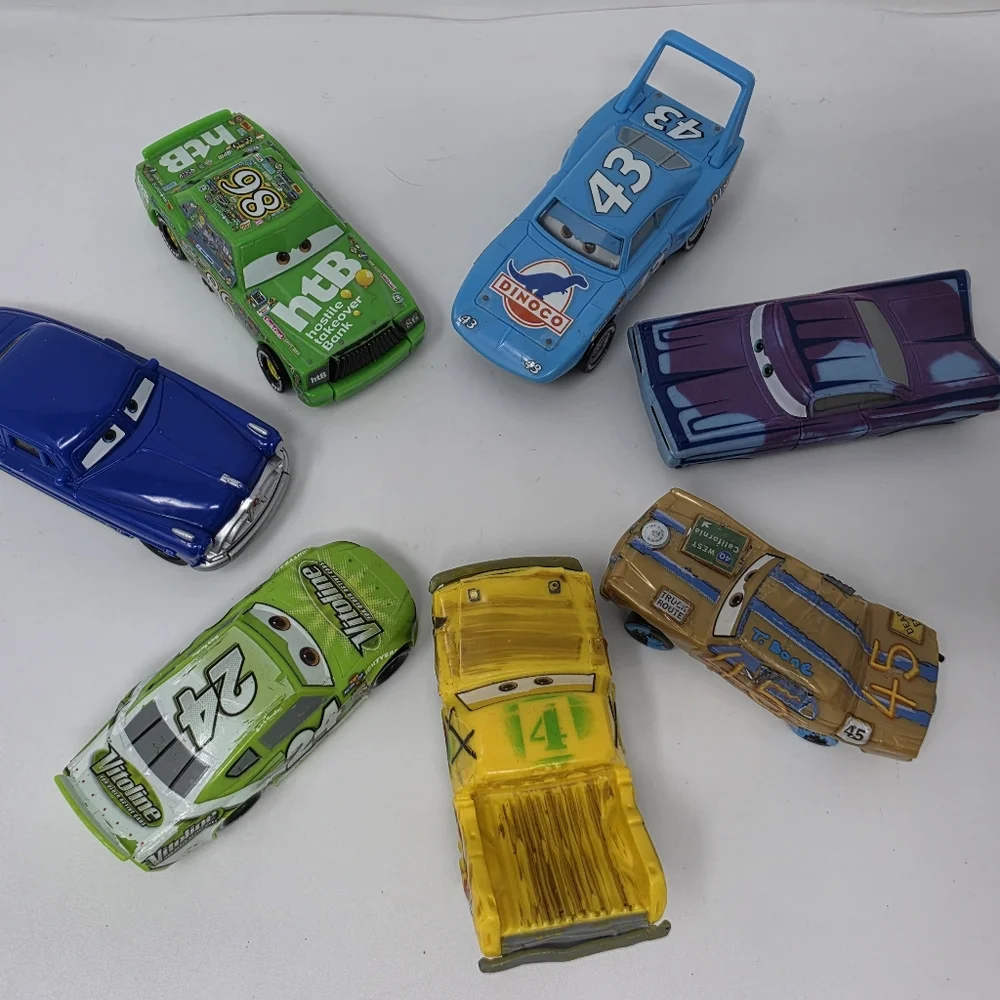 Disney Cars Plastic Miscellaneous Toy Lot 7